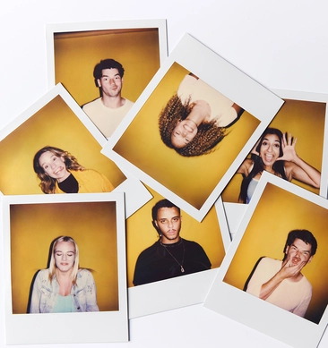 Revelare de fotografii pătrate